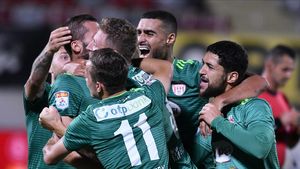 Un jucător important de la Sepsi le compară pe Dinamo și FCSB cu Feyenoord și Ajax: „Iubesc să joc împotriva lor!”