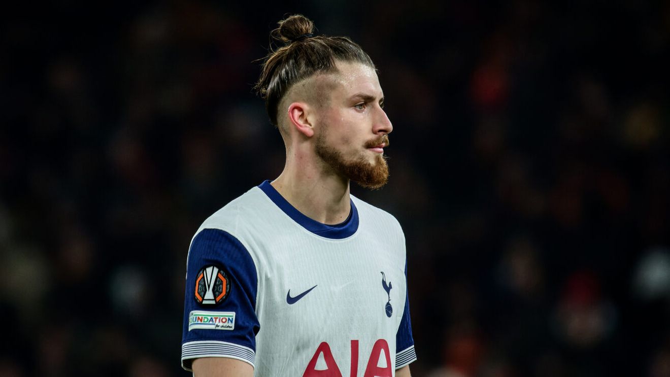 Tranzacția de 4.500.000.000 de euro care îi poate schimba destinul lui Radu Drăgușin. Șeicii qatarezi au resurse nelimitate