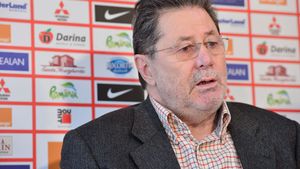Cornel Dinu, propunere neașteptată pentru echipa națională! Pe cine vrea „Procurorul” să convoace Mirel Rădoi: „Mi se pare un jucător complet!”