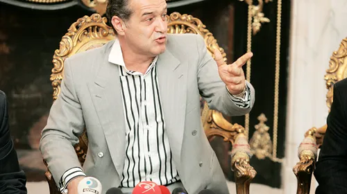 Gigi Becali și-a incurajat jucătorii înainte de plecarea în cantonament