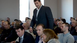 Alegeri deschise cu "șpriț" și continuate în cabina de vot! Robert Licu: "Alegătorilor îmbuibați li se spunea cum să voteze". Alexandru Dedu explică de ce FRH organizează un dineu în seara dinaintea alegerilor. Motivul incredibil pentru care nu vor mass-media în Adunarea Generală!