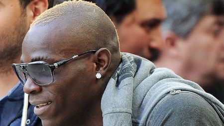 'Ultima' cu Balotelli!** Ce a pățit italianul într-un mall din Manchester :) "Arăți ca un hoț!"
