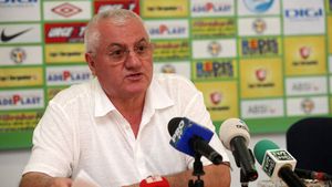 Pe Dragomir îl doare-n pălărie de Gigi Becali și Adrian Mititelu:** "Doi semianalfabeți care nu au citit zece rânduri în viața lor!"