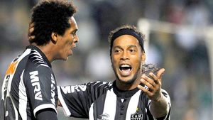 Messi și Ronaldo să își ia bilete în primele rânduri!** Ronaldinho este unicul MAGICIAN! VIDEO - "Dințosul", la unul dintre cele mai bune meciuri ale carierei