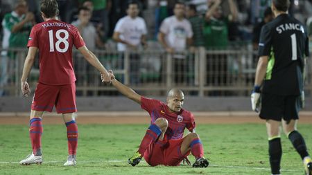 "Câinii" alături de Steaua, "pe interes"!** "Sperăm să-și revină și să scoată măcar un egal spectaculos cu Rapid" :)