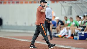 Se încinge derby-ul!  "Dacă ai ceva acolo în pantaloni, nu poți face un așa lucru". Reghecampf le-a dat replica dinamoviștilor după umilința de la meciul cu City și amenință: "Tăvălugul e în deal"