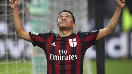 Carlos Bacca nu are de gând să părăsească Serie A: "Sunt fericit aici, nu o să plec din Italia"