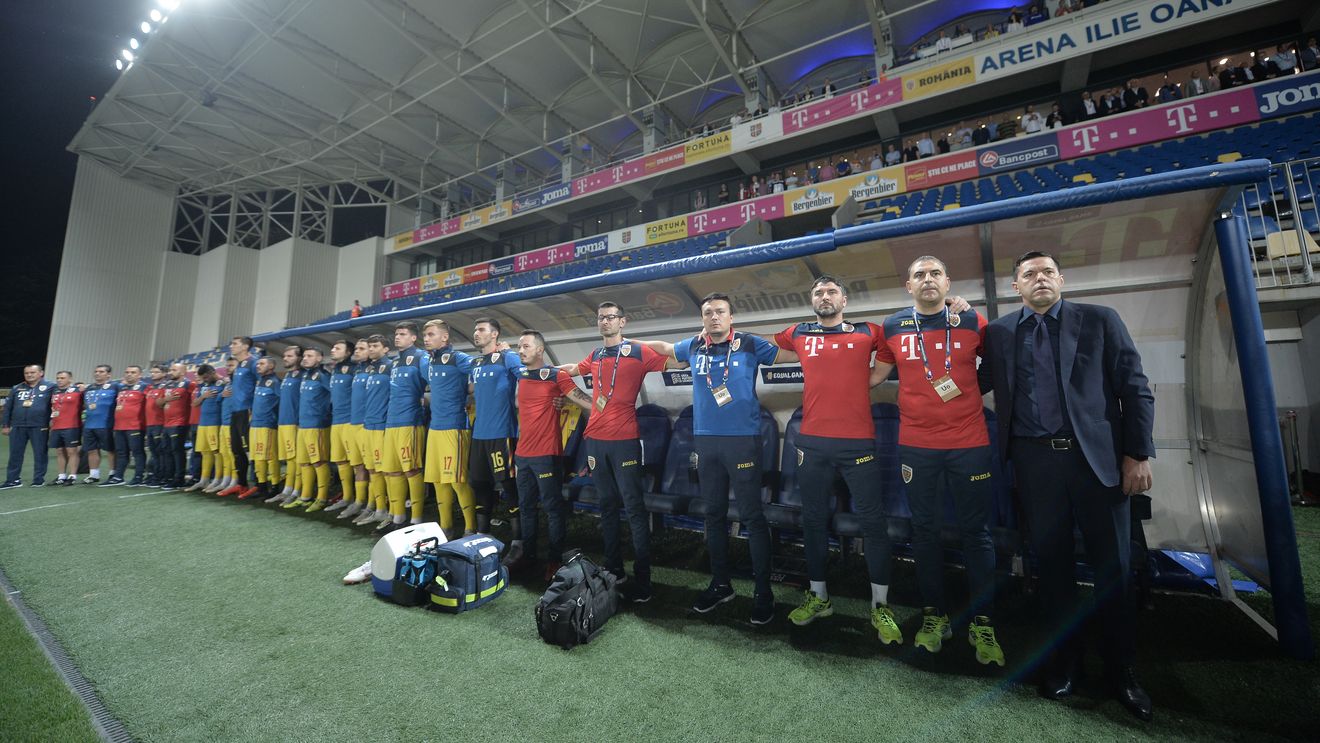 A jucat 23 de minute în dubla cu Muntenegru și Serbia. Cum a "digerat" Budescu decizia selecționerului