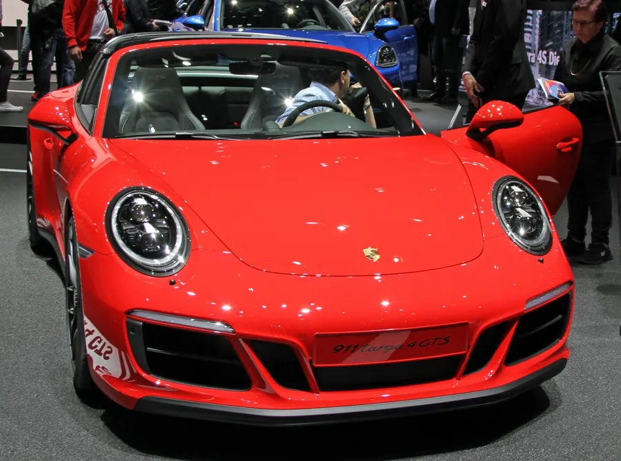 Porsche 911 Carrera GTS la salonul de la Geneva, în martie 2017