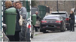 Simona Halep le-a făcut cea mai tare surpriză părinților ei! Cum a fost surprinsă jucătoarea de tenis la o vilă din Primăverii | GALERIE FOTO