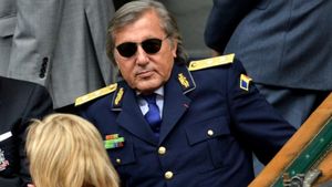 Ilie Năstase a luat foc după ce s-a spus că beneficiază de pensie specială: „Toată lumea zice că am sute de milioane! Știți cât am?"