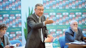 Cum se va desfășura sezonul viitor? "Oricum s-ar vota în CEx, e de caz penal! E o demență totală în acest moment"