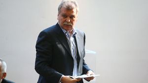 La Rapid se poate, la Pandurii nu:** "Am reeșalonat datoria către Brașov, nu riscăm să nu jucăm etapa viitoare"