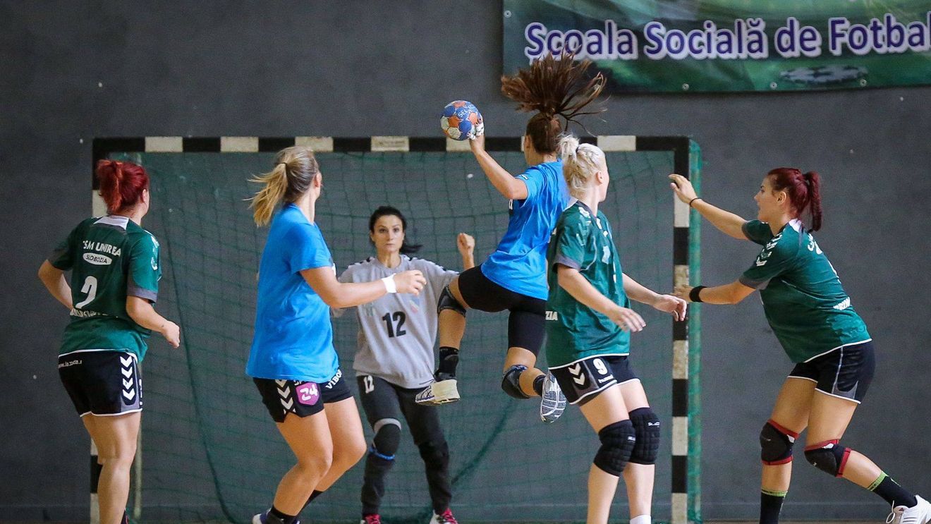 REVOLTĂ‚TOR! Pentru că a fost haos la Comisiile FRH, Deva a fost reprogramată 4 jocuri. În cazul unei tragedii încheiate cu moartea unui sportiv, FRH a ținut să nu "încalce" niște regulamente rigide. Ce spune federația