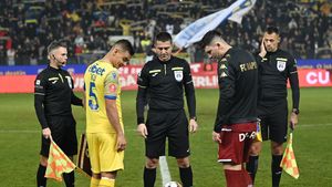 Trei fotbaliști pot pleca după Petrolul - Rapid! Scouterii au venit și prețurile au fost deja stabilite: „Nicinul nu va fi vândut sub 500.000 de euro”