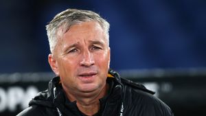 Neluțu Varga îi face toate poftele lui Dan Petrescu! Jucătorul la care visează de un an a sosit la Cluj | EXCLUSIV 