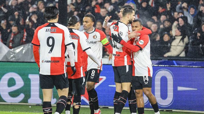 Feyenoord - AC Milan 1-0, în play-off-ul pentru optimile Ligii Campionilor. Bayern și Benfica au câștigat în deplasare