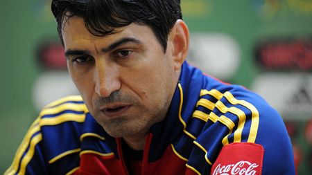 Reacția selecționerului, după ce Dinu a afirmat:** "Lui Pițurcă bretonul îi depășește inteligența"