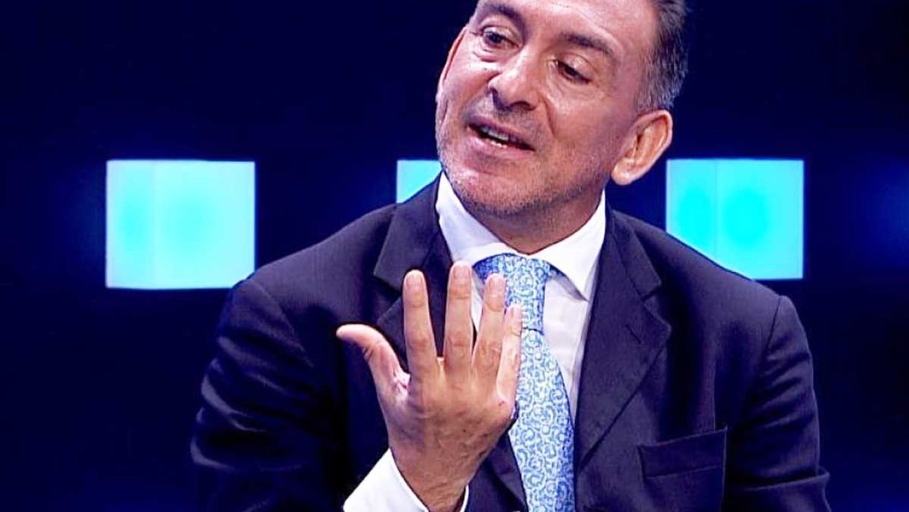 Ilie Dumitrescu, surprins de faptul că Adrian Petre ar putea pleca de la FCSB: „Serios? E o veste proastă!”