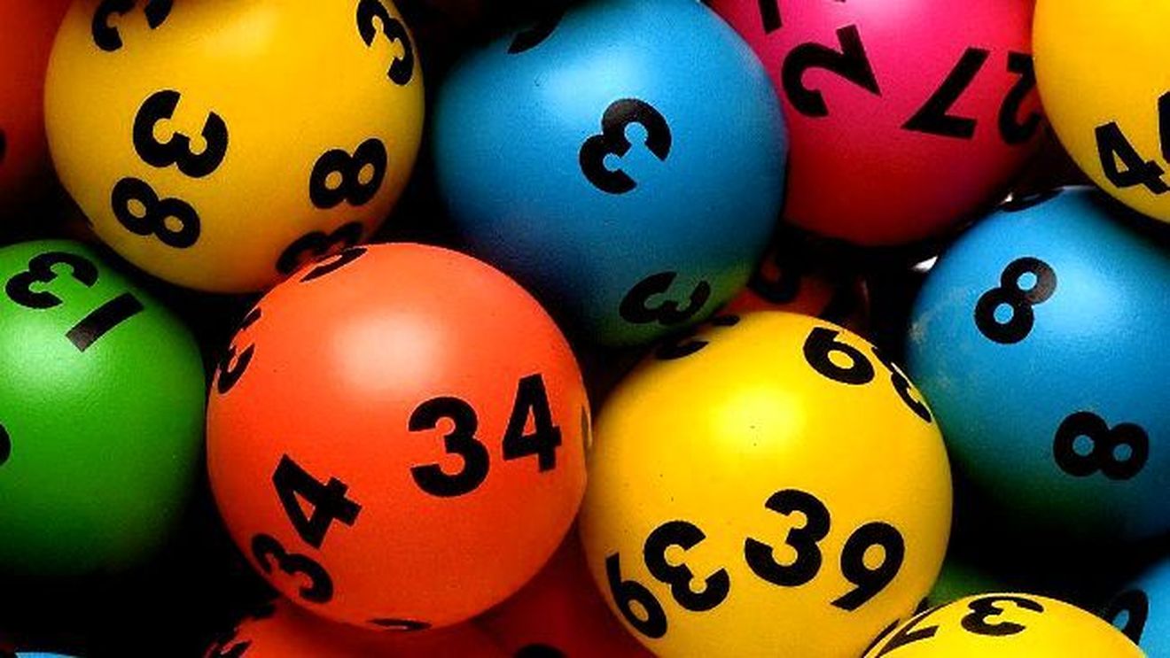 A dat lovitura înainte de Crăciun!** Un fotbalist de primă ligă a câștigat la loto o sumă cu 6 cifre