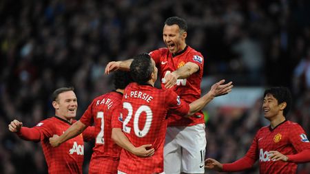 A pariat 25Â£ la începutul campionatului și mai are nevoie de un singur rezultat corect!** FOTO Pariul de sute de mii de lire 