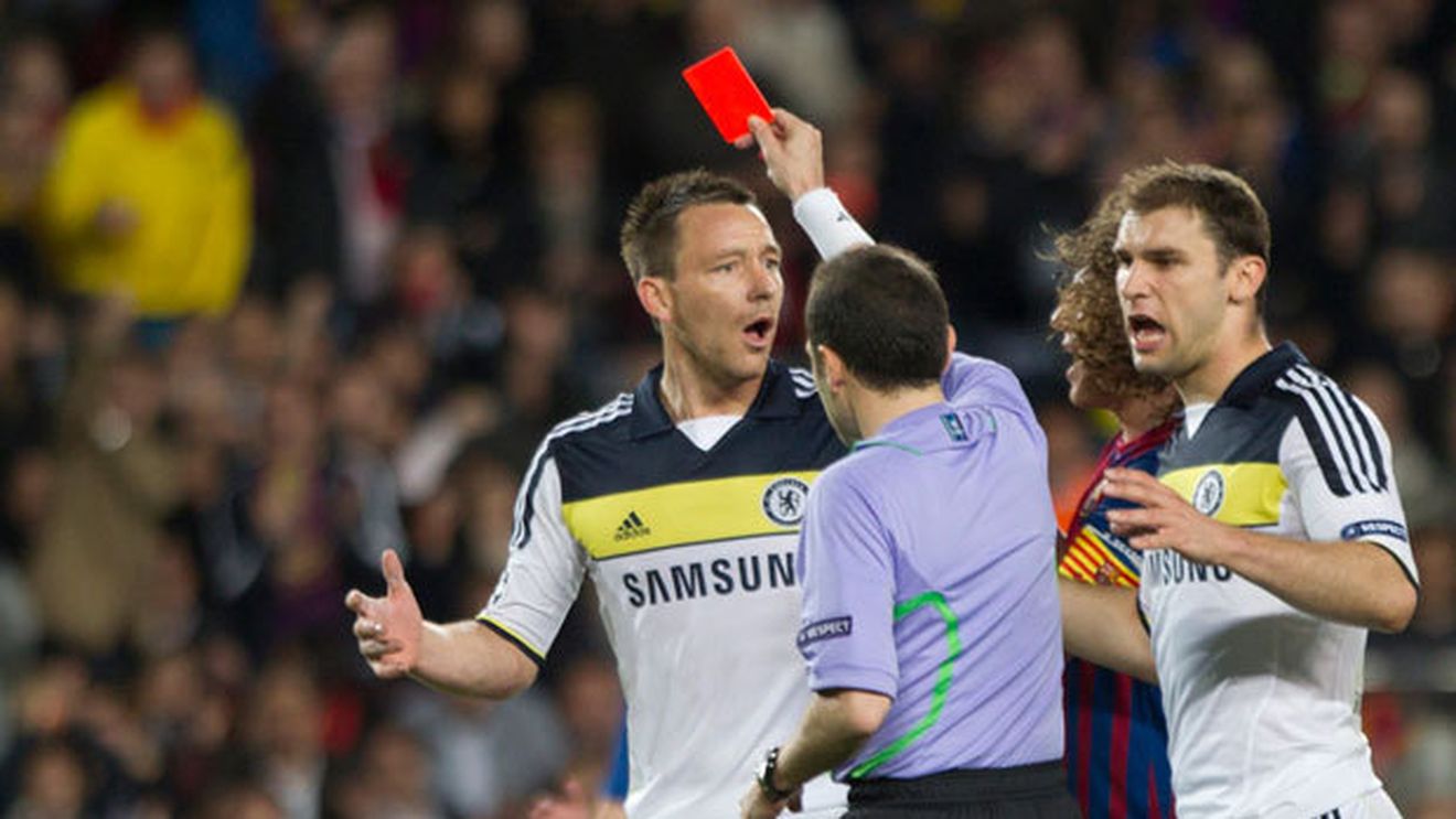 John Terry le cere scuze colegilor că nu-i va putea ajuta în finala de la Munchen:** "Eliminarea e meritată, nu m-am gândit la consecințe"