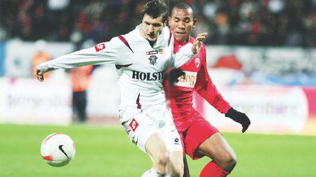 Vasluienii trag de Mazilu