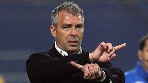 Costa vrea să răpună Steaua:** "Sper să nu joace ca în meciul cu Dinamo! CFR merită să fie lider, suntem constanți"