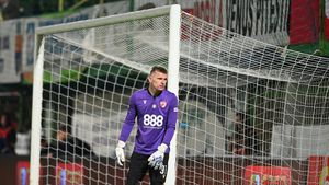 Dinamo, învinsă clar de Mircea Lucescu și Dinamo Kiev. Cine a debutat sub comanda lui Ovidiu Burcă și ce fotbalist a marcat pentru „câini”