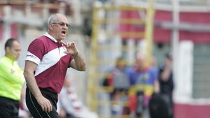 "Mircea Bornescu** trebuie să ne ducă înapoi pe locul întâi"