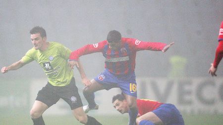 Analiză: "Steaua, încă în ceață"