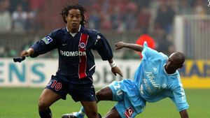 Fundașul român care a stat față în față cu marele Ronaldinho spune lucrurilor pe nume: "Am dat cu el de pământ". Totul s-a terminat brusc, în minutul 44 | VIDEO EXCLUSIV 