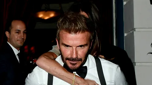 Dezmăț total la petrecerea de ziua ei: Victoria <i class='ep-highlight'>Beckham</i>, fotografiată în timp ce e cărată de David <i class='ep-highlight'>Beckham</i> până la maşină, la 2:30 dimineața!