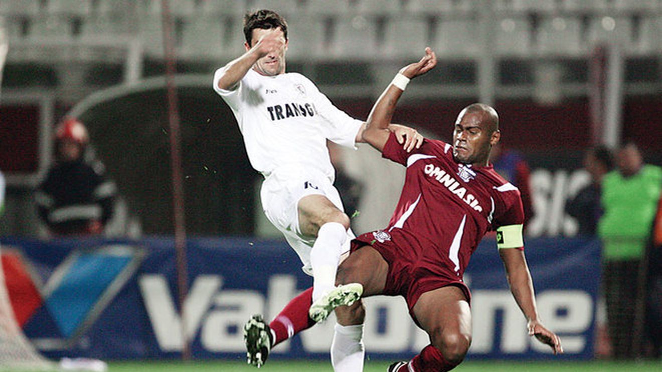 'Vreau să joc în Ligă!** Dacă nu o să reușesc, Rapid e prima opțiune'