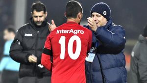 Lui Marius Șumudică i se fac toate poftele! După Alibec, CFR Cluj a demarat negocierile și cu Budescu | EXCLUSIV