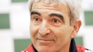 Culmea nesimțirii: Domenech cere despăgubiri federației franceze!