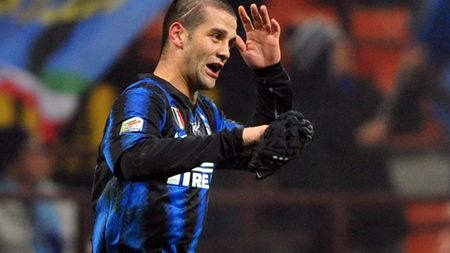 Semnătura lui Chivu a produs un adevărat RĂ‚ZBOI!** "Ca să îl bag pe Cristi în teren mi-am pus în cap veteranii echipei!" Agentul Becali, pus la respect