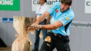 Sâmbătă are loc un nou campion național la tăiat lemne