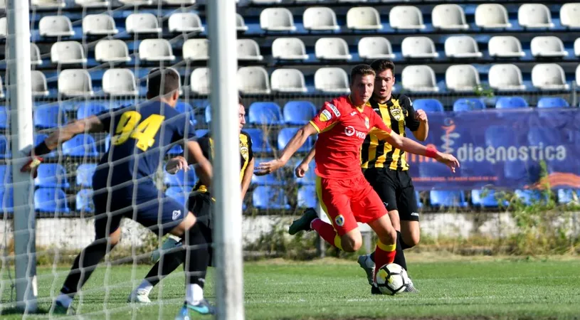 Petrolul s-a impus chinuit cu SR Brașov, cu gol marcat din penalty.** Surpriza din acest amical: Valentin Lazăr