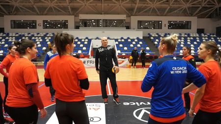 Robert Licu, noul antrenor al echipei de handbal CS Dacia Mioveni 2012