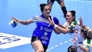 CSM București a pierdut la cinci goluri diferență manșa tur a sferturilor de finală ale Ligii Campionilor cu Metz. Arbitraj jenant al brigăzii austriece în sala Dinamo