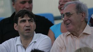 Păunescu rămâne președinte de onoare în Ghencea