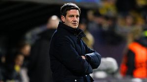 Cristi Chivu așteaptă cu sufletul la gură numirea noului antrenor de la Real Madrid