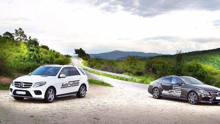 Mercedes și-a prezentat vedetele în satul arădean Șiria 