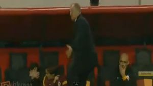 VIDEO "Terim cel furios" a băgat frica în oamenii lui de pe bancă!** Gestul care i-a făcut pe turci să se teamă: "Ce pățeam dacă pierdeam?"