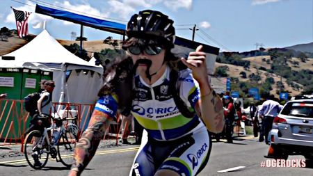 VIDEO De la "Call Me Maybe" la AC/DC! Cum își promovează imaginea o echipă din Turul Franței