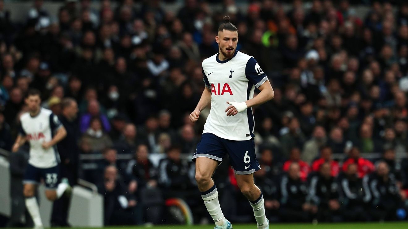 Englezii sunt sceptici în privința lui Radu Drăgușin: „Rămâne de văzut dacă va continua”