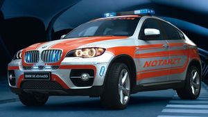Ambulanța BMW X6