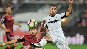 Răsturnare de situație în privința atacantului dorit de FCSB! Becali a lămurit situația: "Îl iau, dar să fie rezerva lui Gnohere"