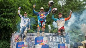 Jonny Walker, cel mai tânăr câștigător al competiției Red Bull Romaniacs
